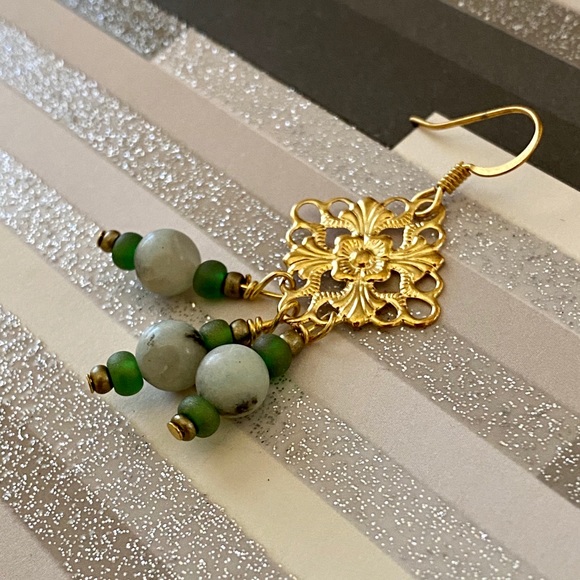 Artisan earrings 🖤 - Picture 3 of 4